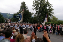 am Festumzug mit der MG Hünenberg