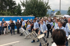 am Festumzug mit der MG Hünenberg